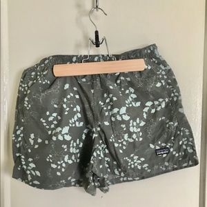 Patagonia Board Swim shorts size S ginkgo leaves